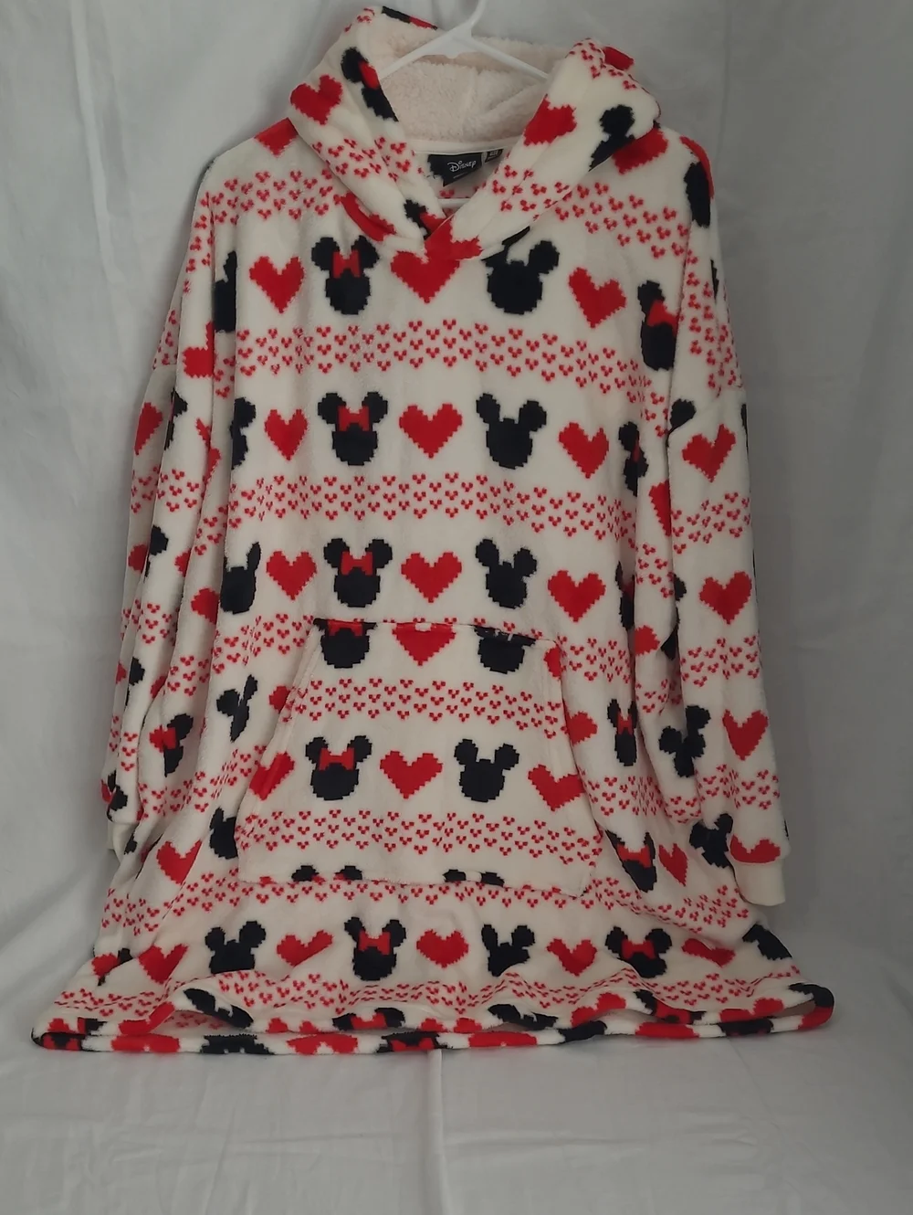 Disney Hooded Plush Lounge Blanket w/ Red&Black Heart and Mickey & Minnie Print